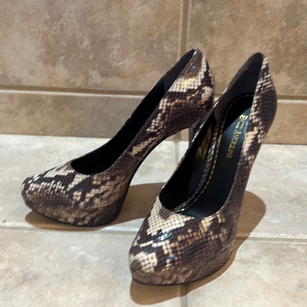 Enzo Angiolini snake skin heels new without tags